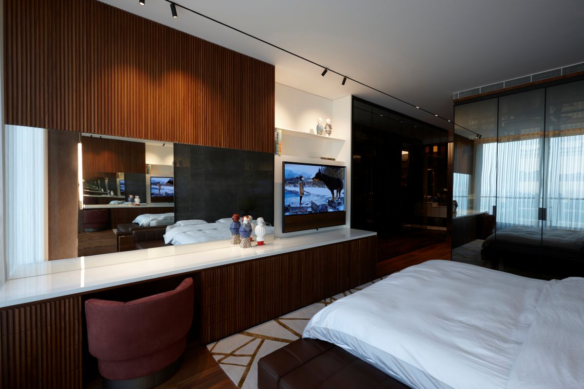 residence on the corniche photograph 32