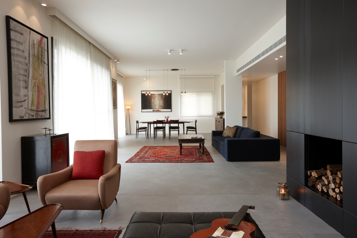 artist house photograph 7