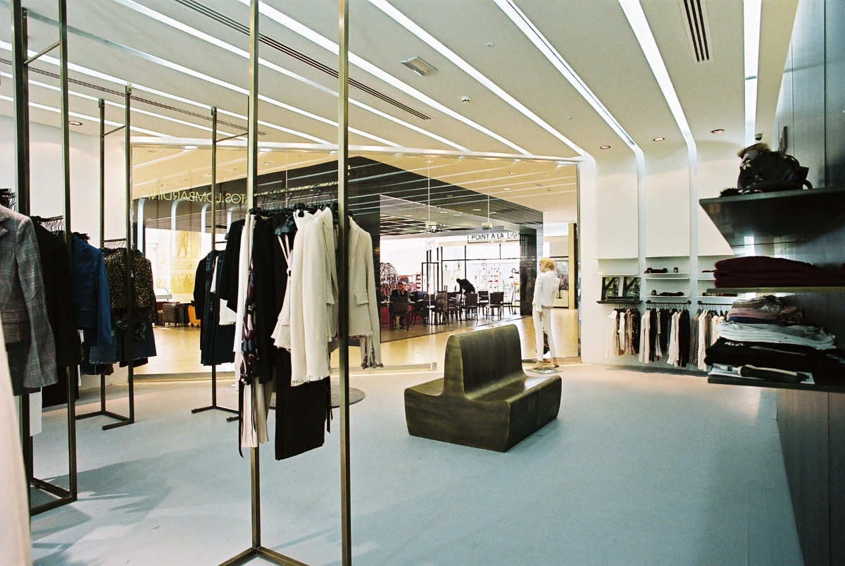 atos lombardini photograph 4