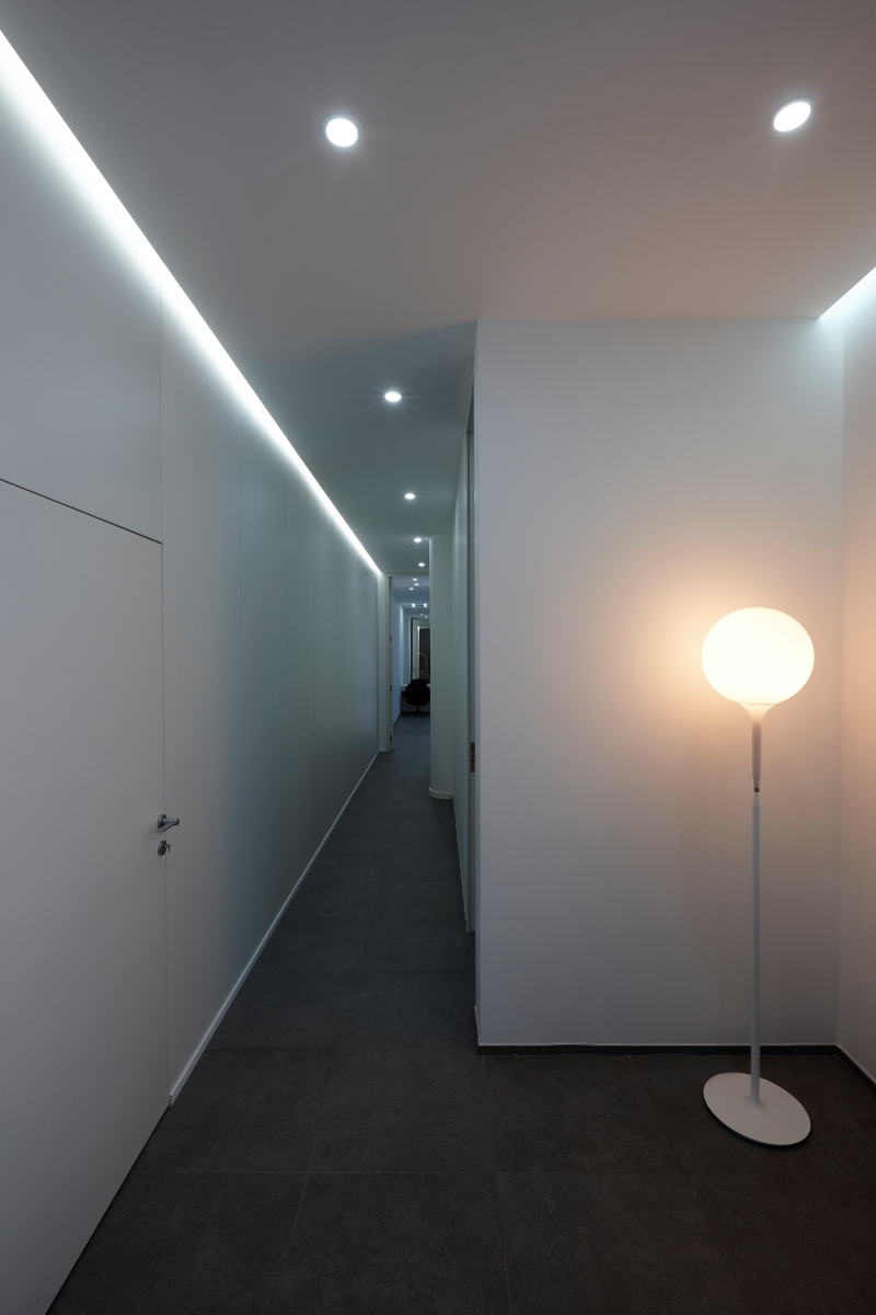 villa in koura photograph 14
